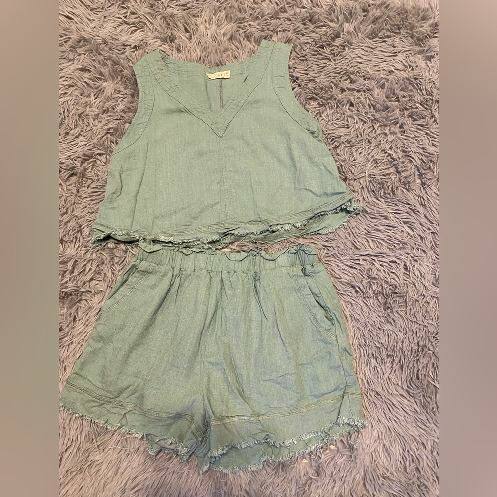 Light Green Sleeveless Top and Shorts Set